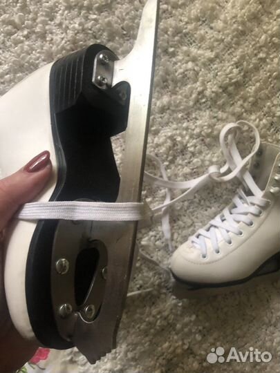 Коньки для девочки 29р