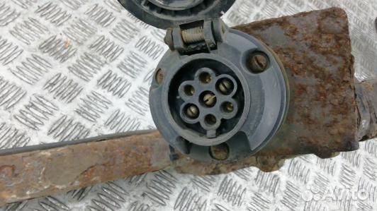 Фаркоп (прицепное устройство) KIA CEE'D 1 (93G31H6