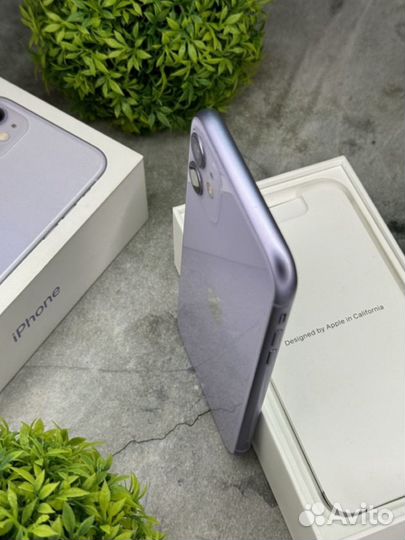 iPhone 11, 64 ГБ