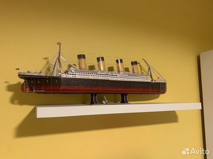 Полка настенная навесная