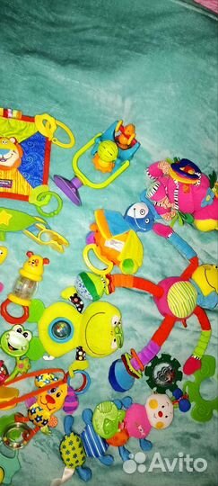 Tyni love chicco Lamaze игрушки пакетом+коврик