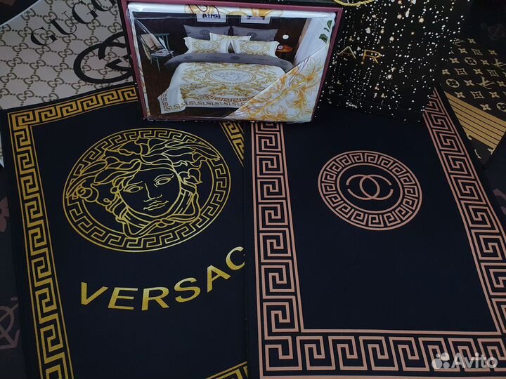 Брендовые прикроватные коврики