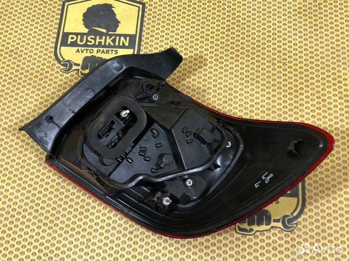 Фонарь в крыло задний левый Renault Logan L8 K7M