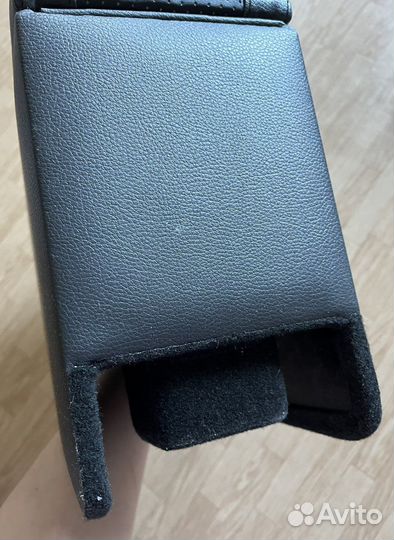 Подлокотник автомобильный универсальный