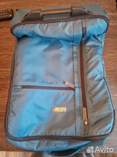 Сумка дорожная на колесах с выдвижной ручкой