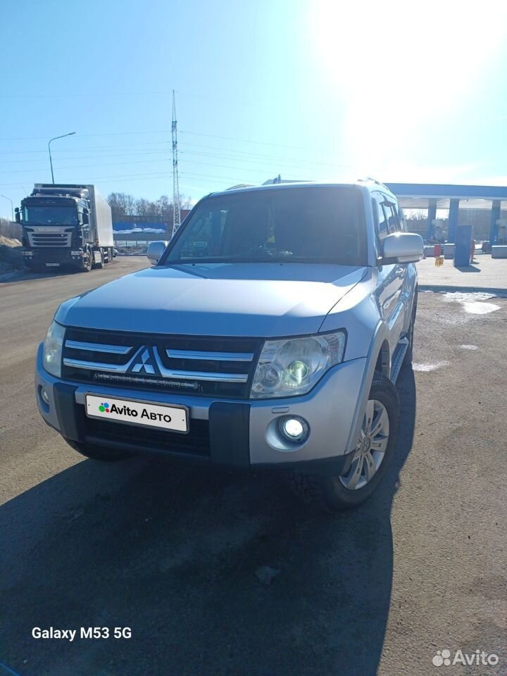 Mitsubishi Pajero 3.2 AT, 2008, 300 000 км