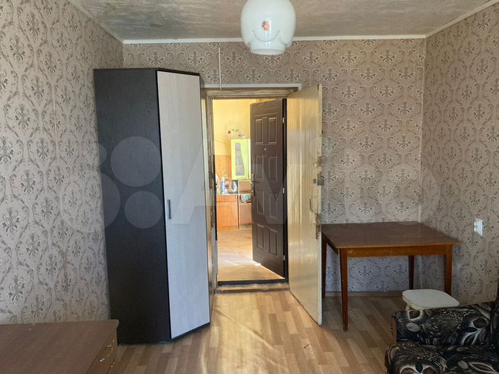 Комната 13 м² в 5-к., 4/5 эт.