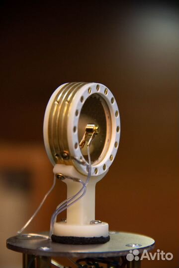 AEG U47 студийный ламповый микрофон