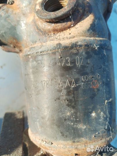 Коллектор выпускной фольксваген гольф 4 1.4 AXP