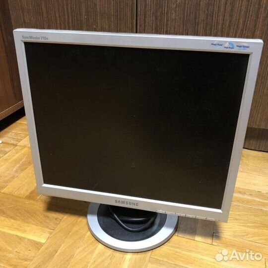 Мониторы ЖК разные