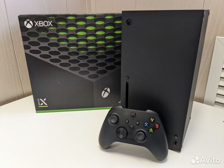 Игровые приставки Xbox one / one s / series