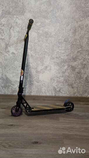 Трюковой самокат