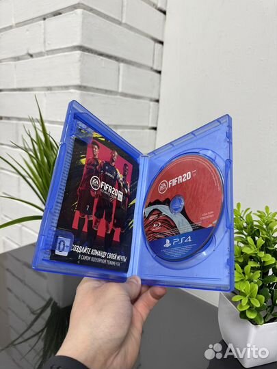 Диски на ps4 FIFA 20
