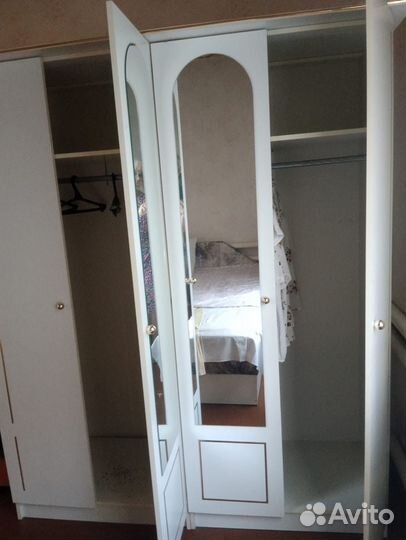 Спальный гарнитур