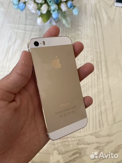 Телефон iPhone 5s