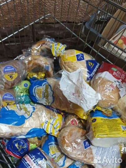 Хлеб, молочка, на корм животным