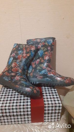 Резиновые сапожки