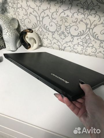 Ноутюук Lenovo В570