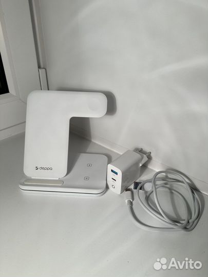 Зарядная станция Deppa 3в1 для iPhone