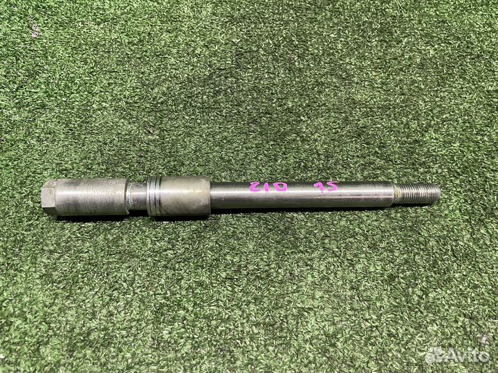 Ось передняя Honda NV 400 Custom NC12