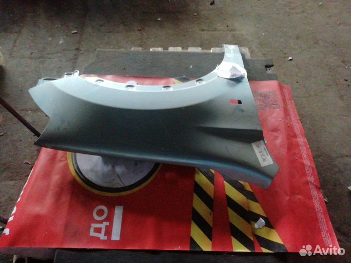 Крыло переднее правое Nissan Qashqai