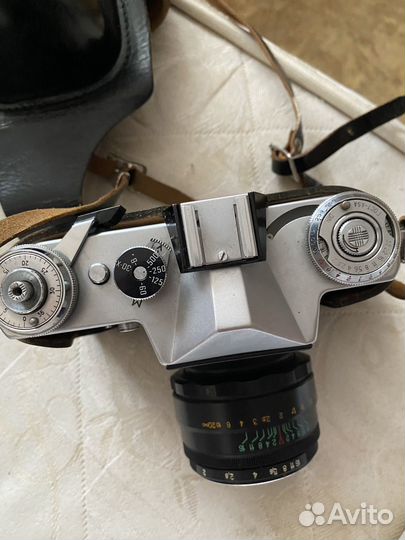 Плёночный фотоаппарат Zenit-E