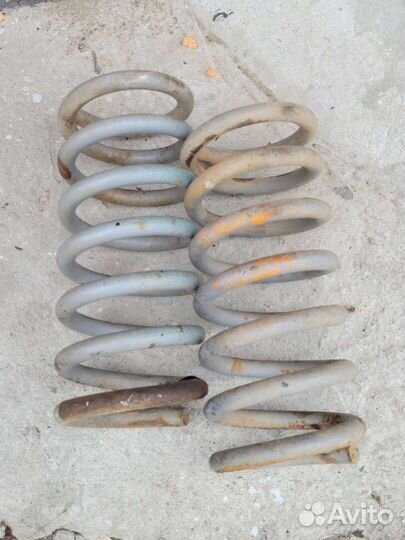 Пружины передние от нивы 21214