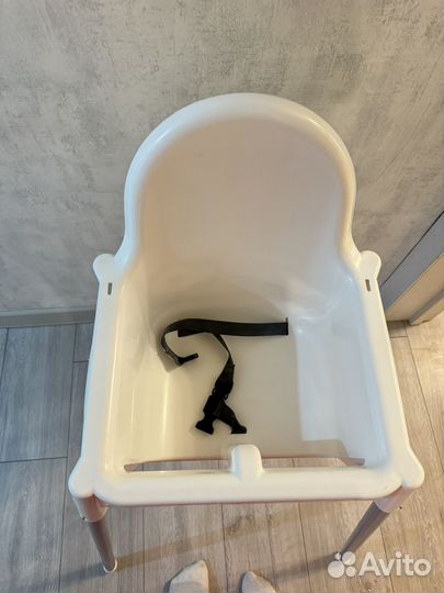 Стул для кормления IKEA с подножкой