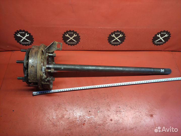 Привод задний правый Nissan Terrano 1 1985-1995