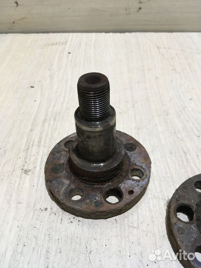 Цапфа задняя Skoda Fabia 2