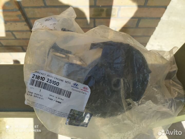 Правая подушка Hyundai Accent