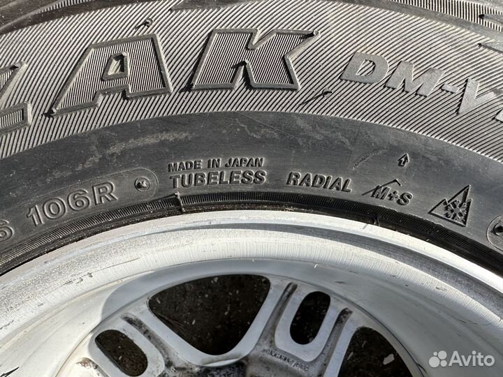 Bridgestone Blizzak DM-V1 235/70 R16 106R