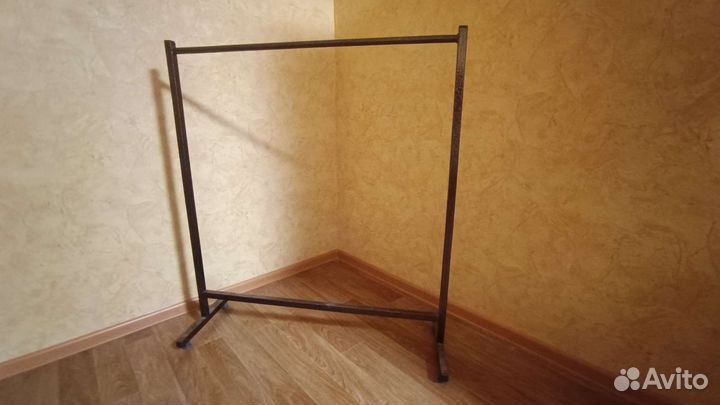 Вешалка напольная