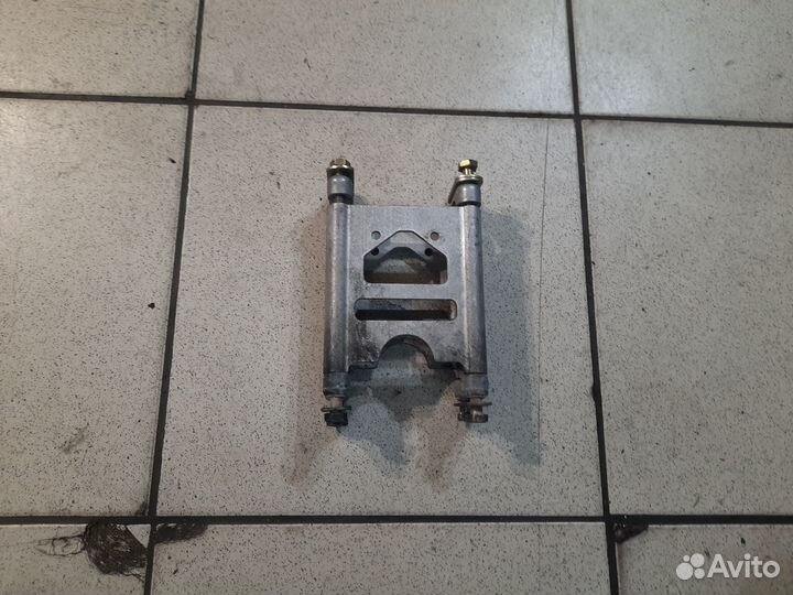 Проставка руля BRP MXZ Renegade 1000