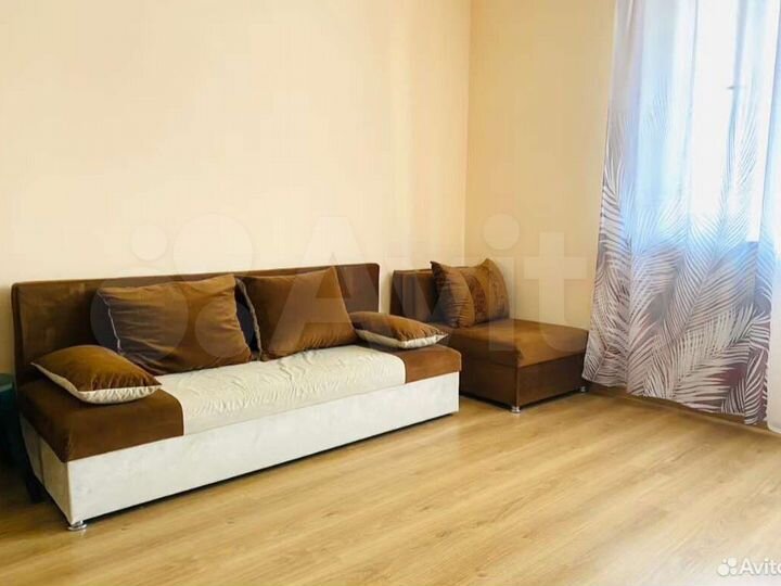 2-к. квартира, 56 м², 1/3 эт.