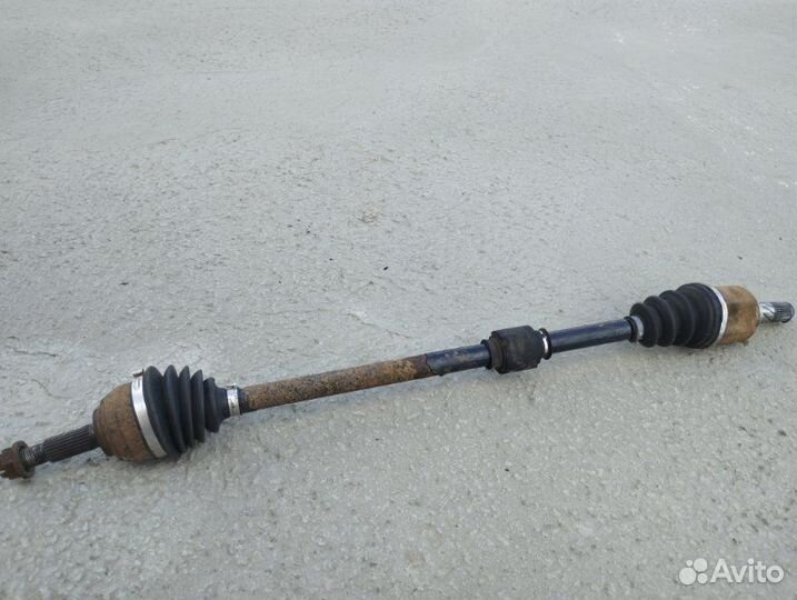 Привод передний правый Nissan Note E11 CR14DE 2007