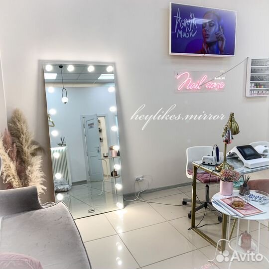 Зеркало с лампочками без рамы/Ростовое зеркало