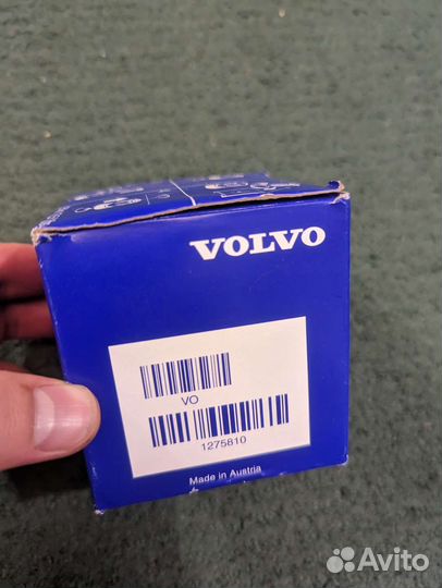 Фильтр масляный Volvo 1275810