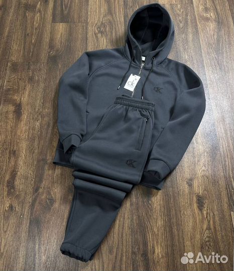 Спортивные костюмы Calvin Klein