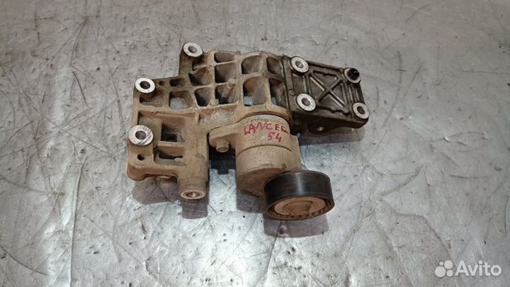 Кронштейн генератора Mitsubishi Lancer 10 CY4A