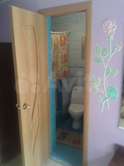 Комната 18 м² в 5-к., 1/1 эт.