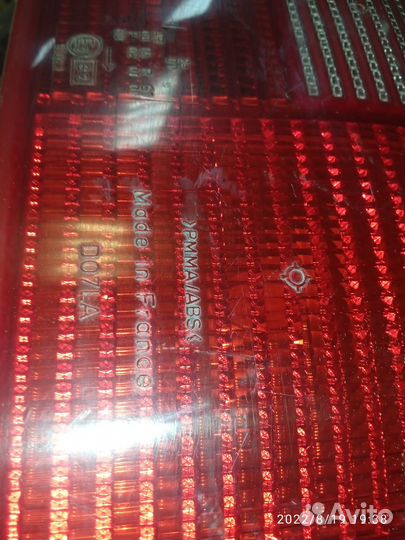 Фонарь задний правый Ford Mondeo 1