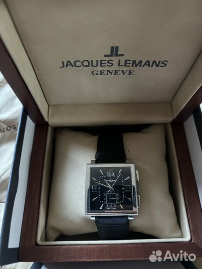 Часы Jacques Lemans