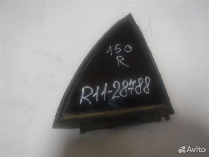 Стекло двери задней правой (форточка) Toyota Coro