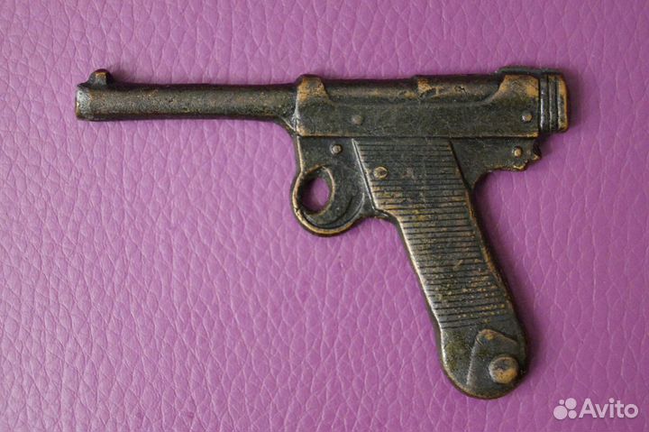 Пистолеты железные сувениры СССР