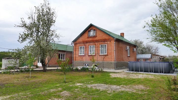 Дом 200 м² на участке 10 сот.