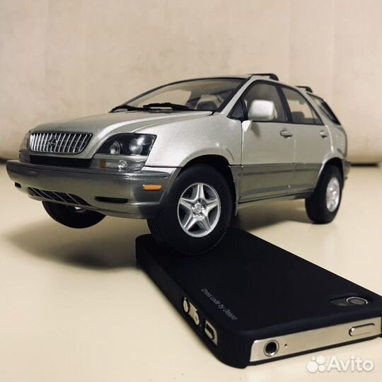 Lexus RX 300 (1998-2003г.) 1:18