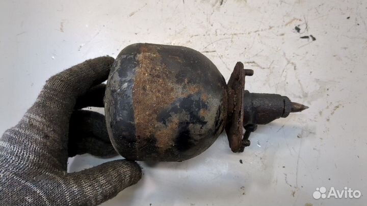 Гидроаккумулятор левое заднее Mercedes E W210, 1998