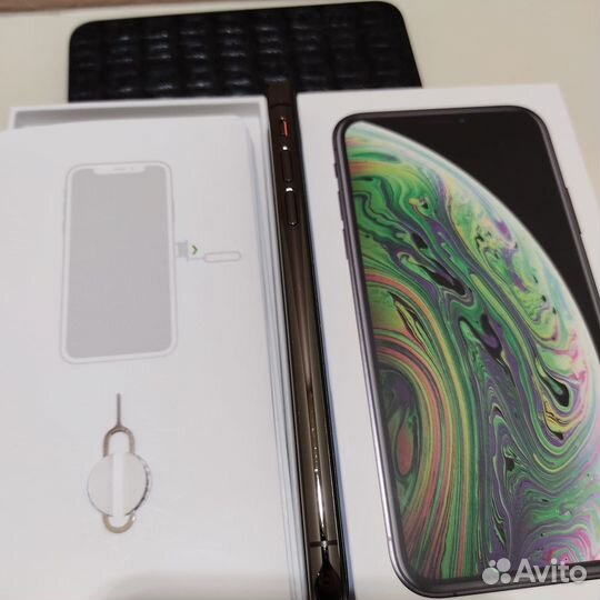 iPhone Xs, 64 ГБ