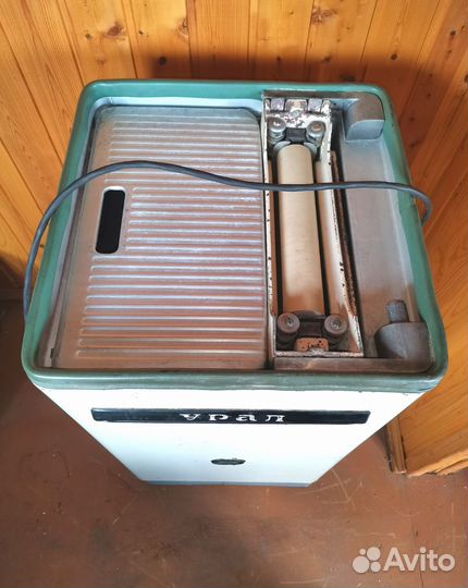 Стиральная машина Урал рабочая